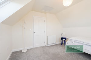 Photo 32- click for photo gallery